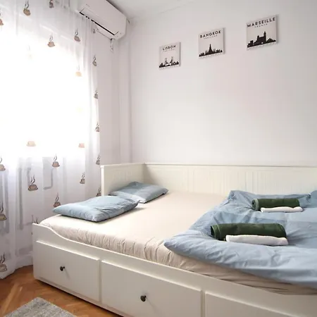Resedinta Kogalniceanu * Bukurešť